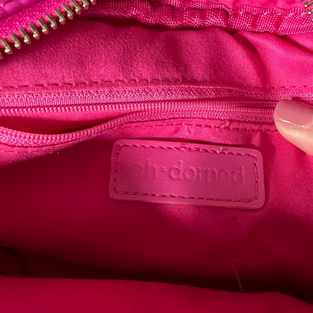 Chic Pink Crossbody Bag with Patterned Strap - Picture 5 of 6